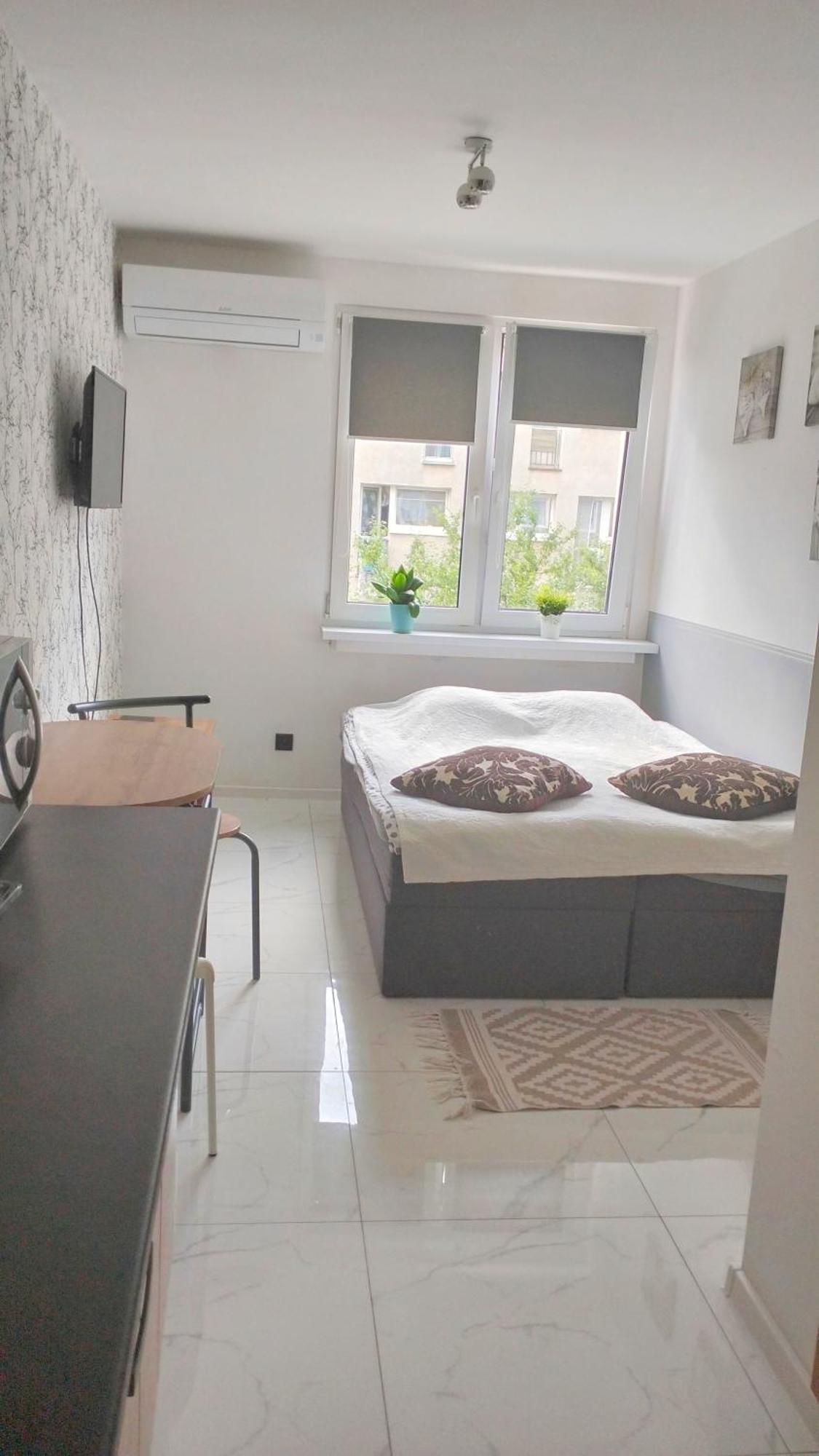 Nighthost Robotnicza 32 M248 Wroclaw Free Parking Apartment Exterior photo