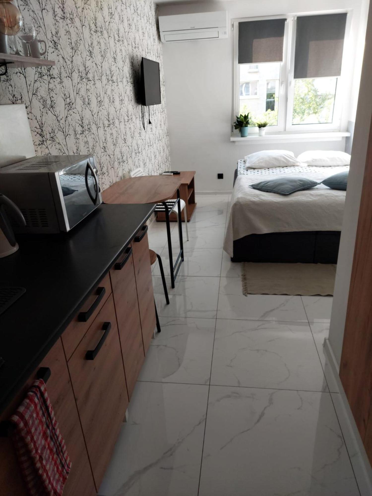 Nighthost Robotnicza 32 M248 Wroclaw Free Parking Apartment Exterior photo